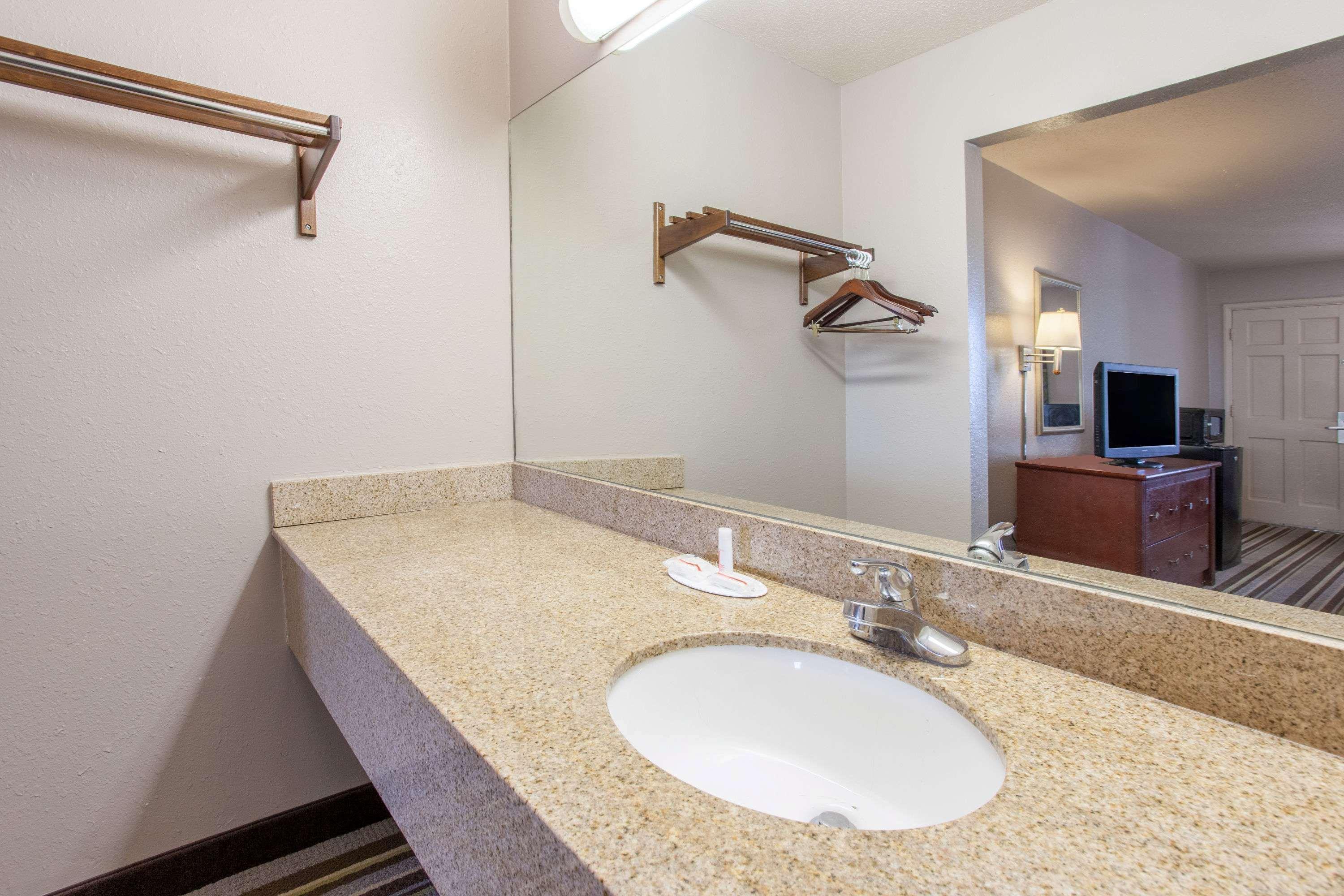 Super 8 By Wyndham West Monroe Ξενοδοχείο Εξωτερικό φωτογραφία