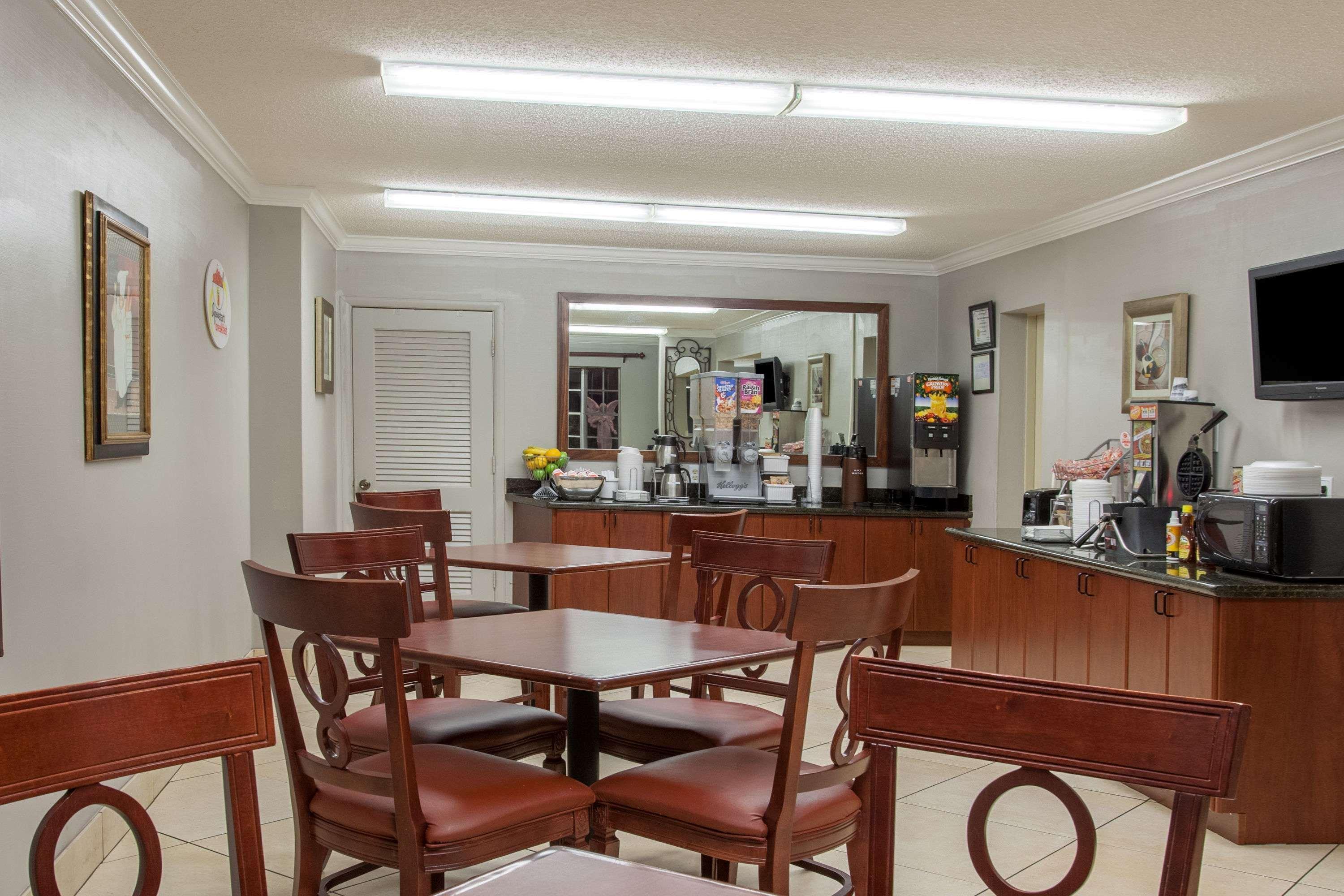 Super 8 By Wyndham West Monroe Ξενοδοχείο Εξωτερικό φωτογραφία