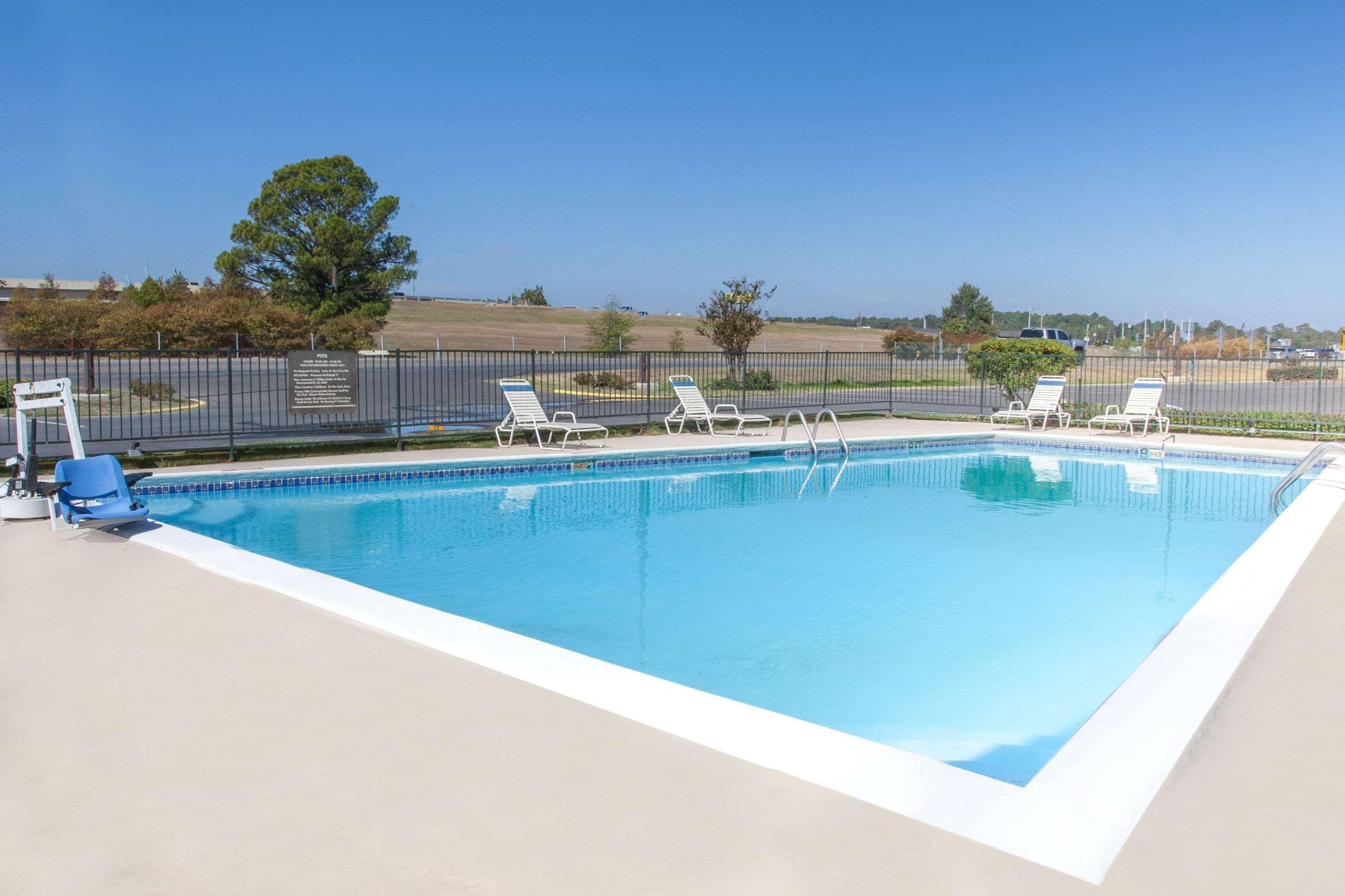 Super 8 By Wyndham West Monroe Ξενοδοχείο Εξωτερικό φωτογραφία