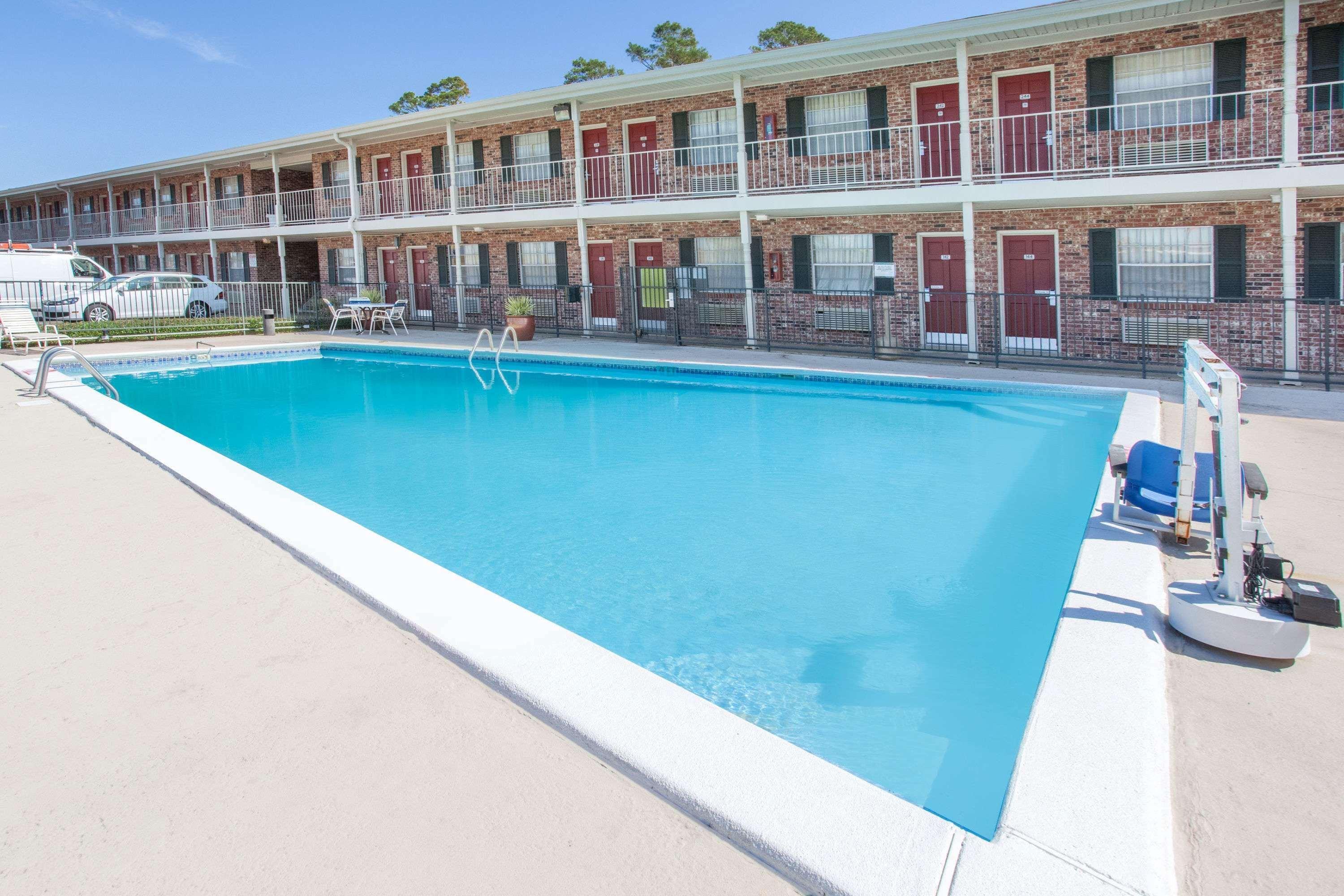 Super 8 By Wyndham West Monroe Ξενοδοχείο Εξωτερικό φωτογραφία